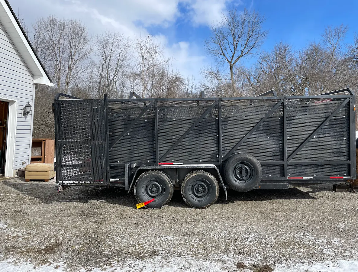 4 Yard Dumpster Rental in Ives Estates, FL